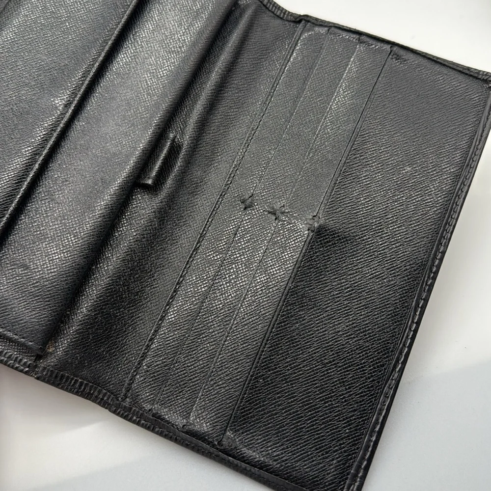 Louis Vuitton Epi Porte Tresor International Wallet Black